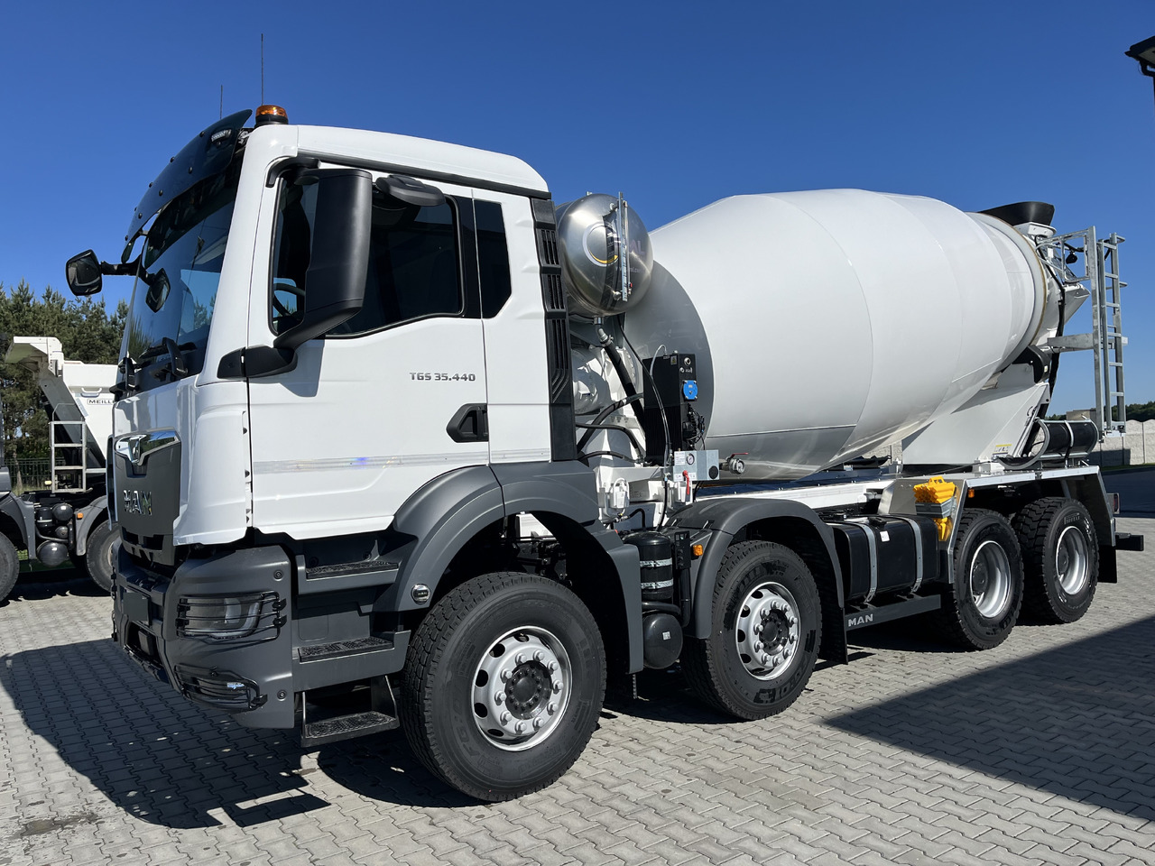 MAN TGS 35.480, 8x4 BB, EURO 6, YEAR 2024, 10m - NEW - Camión hormigonera: foto 3 MAN TGS 35.480, 8x4 BB, EURO 6, YEAR 2024, 10m - NEW - Camión hormigonera: foto 3