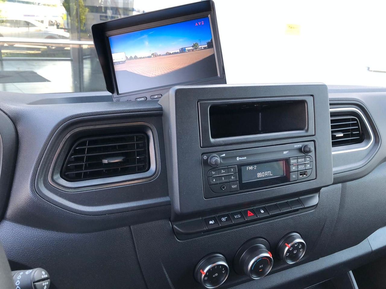 Furgoneta caja cerrada Renault MASTER RED 3.5T*LBW*Klima*4.2m*AUCH MIETE: foto 14