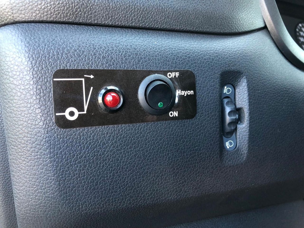 Furgoneta caja cerrada Renault MASTER RED 3.5T*LBW*Klima*4.2m*AUCH MIETE: foto 13 Furgoneta caja cerrada Renault MASTER RED 3.5T*LBW*Klima*4.2m*AUCH MIETE: foto 13