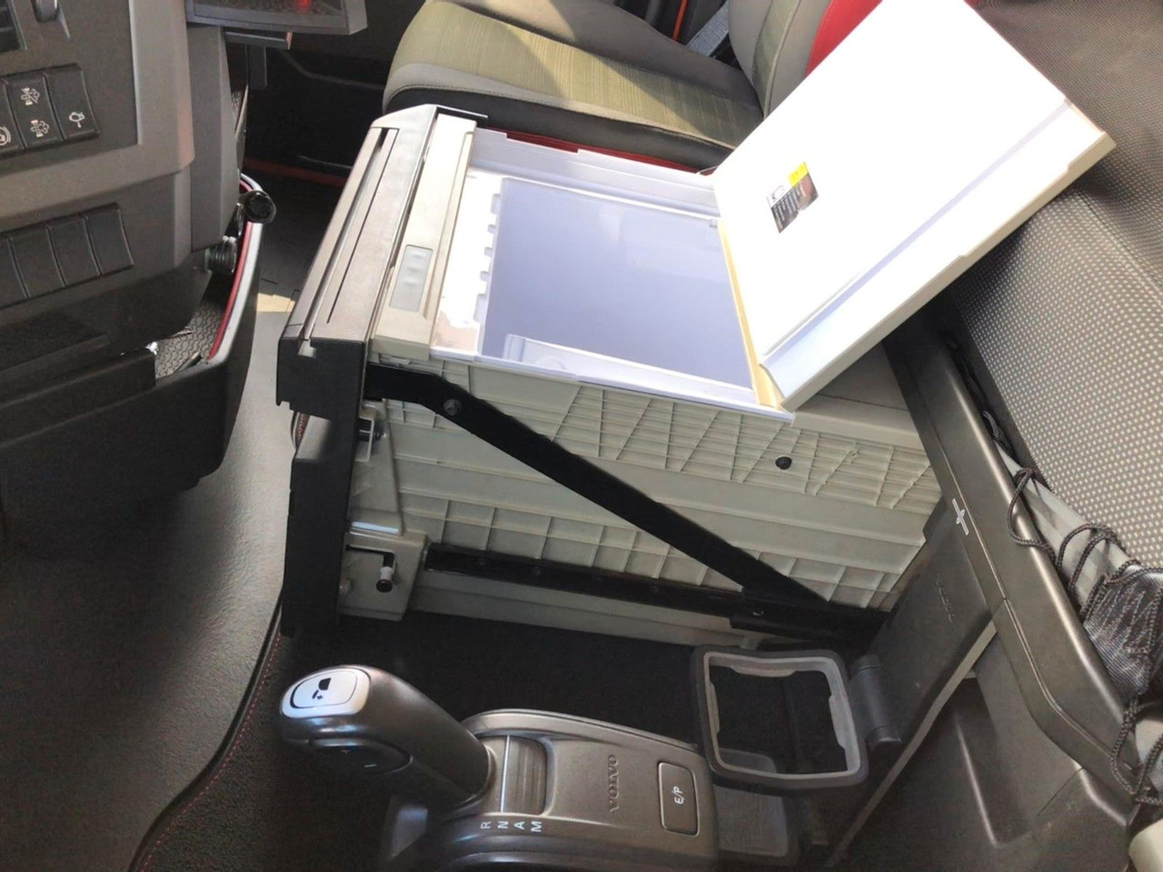 Camión volquete Volvo FH460 8x4 Tridem*TopZustand*excellent condition: foto 24