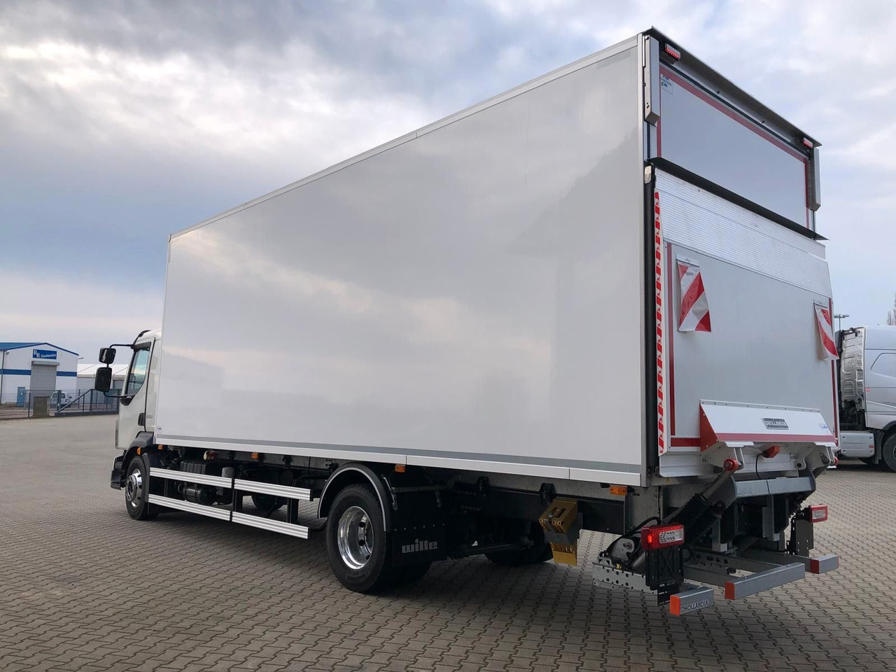 Volvo FL16.280  VollLuft*LBW *Carrier Supra850*a.Miete - Camión frigorífico: foto 3 Volvo FL16.280  VollLuft*LBW *Carrier Supra850*a.Miete - Camión frigorífico: foto 3