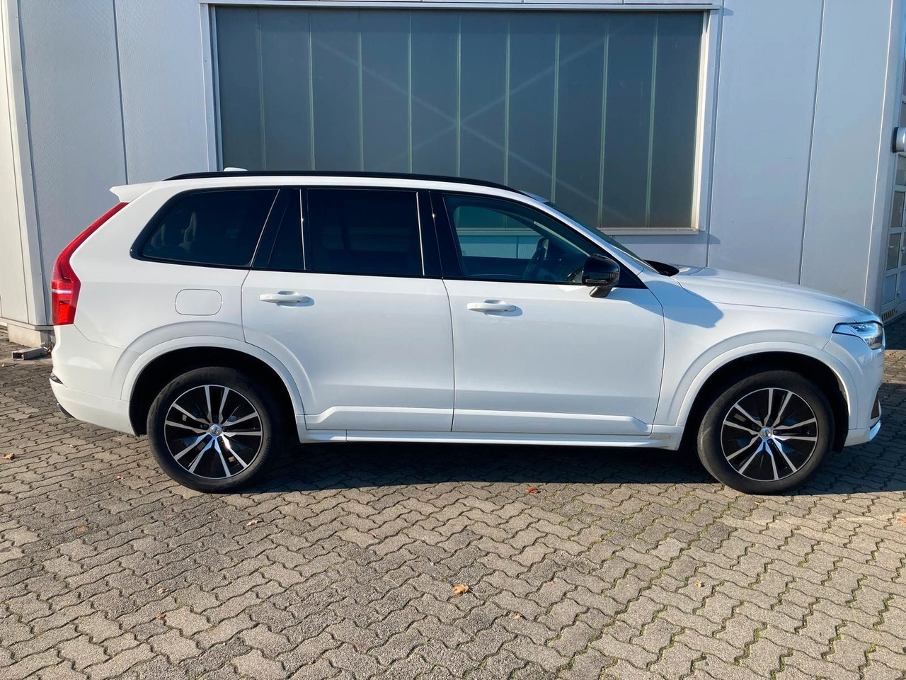 Volvo XC 90 T8 R-Des. Exp. Rech. Pl.-In Hybr. AWD 7-S. - SUV/ Todoterreno: foto 3 Volvo XC 90 T8 R-Des. Exp. Rech. Pl.-In Hybr. AWD 7-S. - SUV/ Todoterreno: foto 3