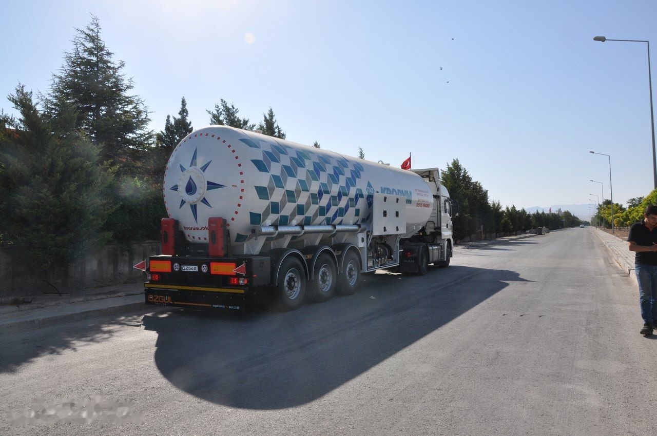 Özgül New - Semirremolque cisterna: foto 2 Özgül New - Semirremolque cisterna: foto 2
