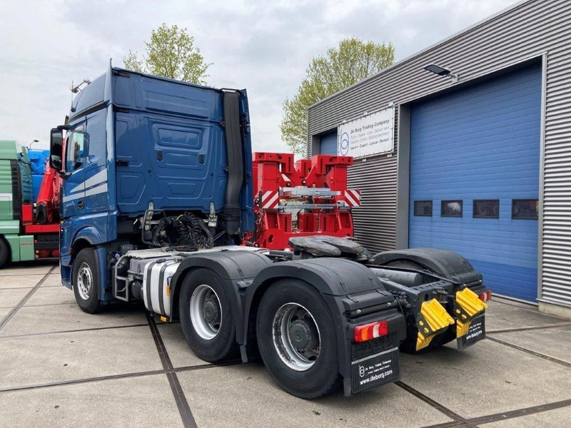 Mercedes-Benz Actros 2863 LS 6x4 - Cabeza tractora: foto 5 Mercedes-Benz Actros 2863 LS 6x4 - Cabeza tractora: foto 5