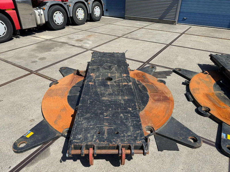 SCHEUERLE 2x 2002 Turntables 240 T  + NEW Steering device - Piezas de recambio: foto 4 SCHEUERLE 2x 2002 Turntables 240 T  + NEW Steering device - Piezas de recambio: foto 4