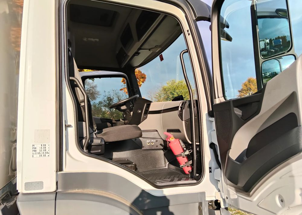 Camión frigorífico Mercedes-Benz Antos: foto 18 Camión frigorífico Mercedes-Benz Antos: foto 18