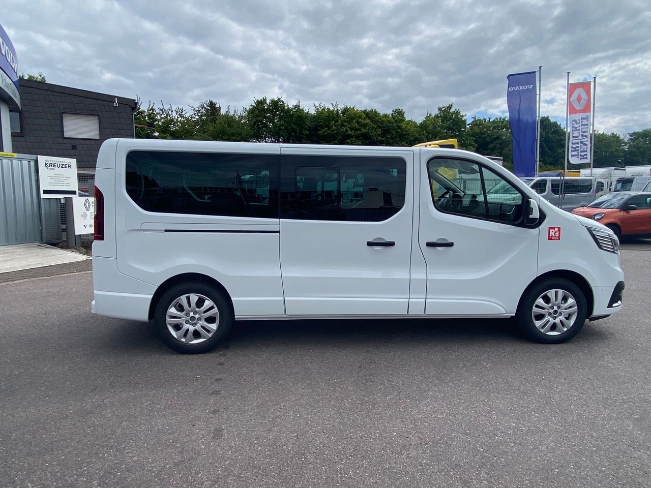 Leasing de  Renault TRAFIC RED KOMBI Renault TRAFIC RED KOMBI: foto 10