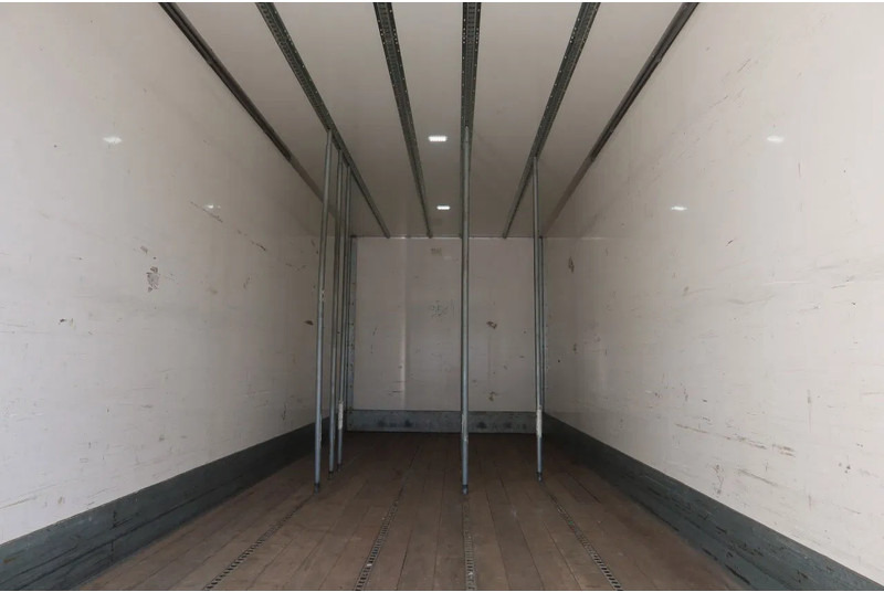 DAF CF 340 FAN 6X2 Bakwagen + Klep 2500 KG - Camión caja cerrada: foto 4 DAF CF 340 FAN 6X2 Bakwagen + Klep 2500 KG - Camión caja cerrada: foto 4