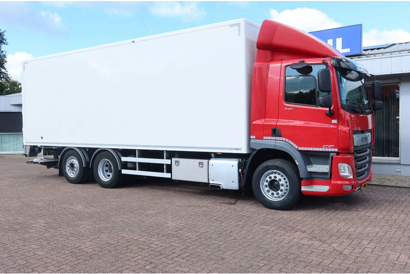 DAF CF 340 FAN 6X2 Bakwagen + Klep 2500 KG - Camión caja cerrada: foto 2 DAF CF 340 FAN 6X2 Bakwagen + Klep 2500 KG - Camión caja cerrada: foto 2