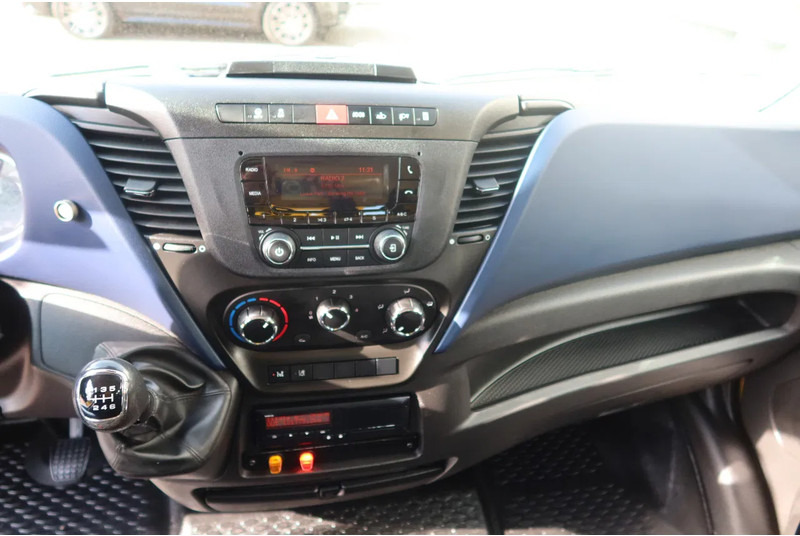 Furgoneta, Furgoneta combi Iveco Daily 50 C 16 Recovery truck, bergingswagen, afsleepwagen. 6 persoons: foto 16