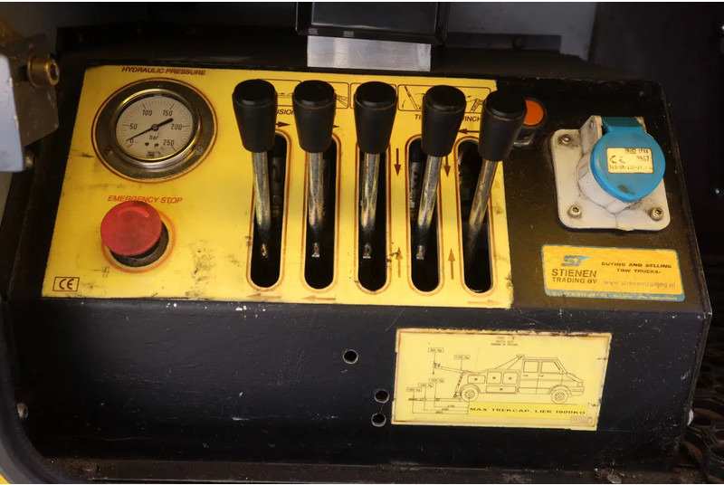 Furgoneta, Furgoneta combi Iveco Daily 50 C 16 Recovery truck, bergingswagen, afsleepwagen. 6 persoons: foto 8