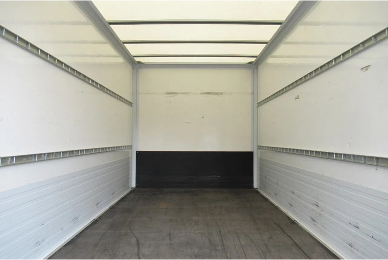 Iveco Daily 35C16 Bak + klep - Furgoneta caja cerrada: foto 4 Iveco Daily 35C16 Bak + klep - Furgoneta caja cerrada: foto 4