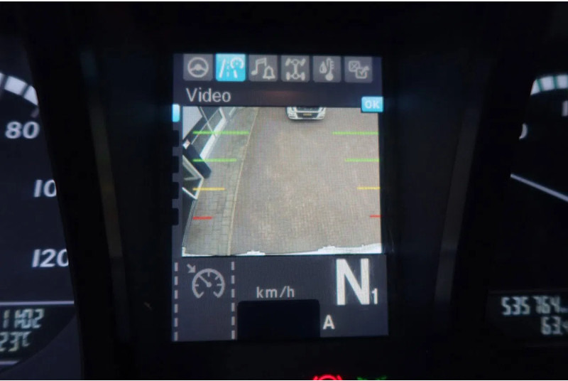 Camión caja cerrada Mercedes-Benz Antos 1924L Huif + Klep Dhollandia 2000 KG Euro 6: foto 9 Camión caja cerrada Mercedes-Benz Antos 1924L Huif + Klep Dhollandia 2000 KG Euro 6: foto 9