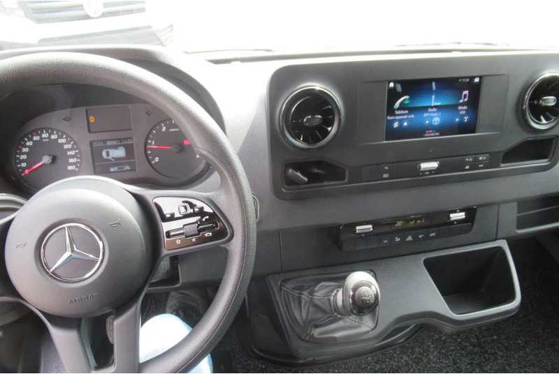 Mercedes-Benz Sprinter 317 CDI Koel / Vries/ verwarmen Carrier Xarios 350 + 220 volt nacht stekkerL2/H2 - Furgoneta frigorifica: foto 5 Mercedes-Benz Sprinter 317 CDI Koel / Vries/ verwarmen Carrier Xarios 350 + 220 volt nacht stekkerL2/H2 - Furgoneta frigorifica: foto 5