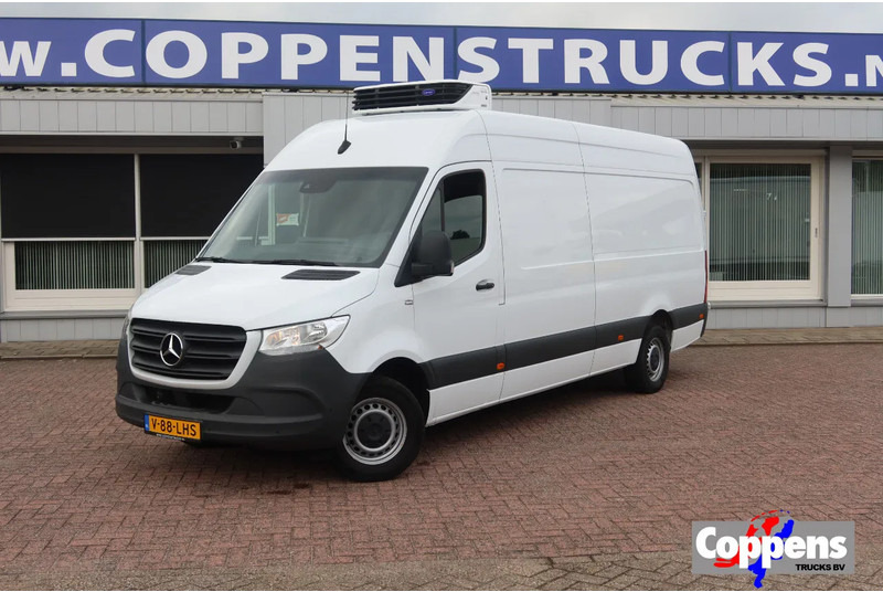 Mercedes-Benz Sprinter 317 Carrier Xarios 350 Koel/Vries/Verwarmen met Nachtaansluiting 220 Volt - Furgoneta frigorifica: foto 1 Mercedes-Benz Sprinter 317 Carrier Xarios 350 Koel/Vries/Verwarmen met Nachtaansluiting 220 Volt - Furgoneta frigorifica: foto 1