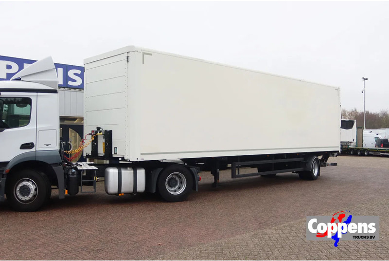 SYSTEM TRAILER LPRS 9 Enkel asser, City trailer+Klep 2500 kg Stuur as - Semirremolque caja cerrada: foto 1 SYSTEM TRAILER LPRS 9 Enkel asser, City trailer+Klep 2500 kg Stuur as - Semirremolque caja cerrada: foto 1