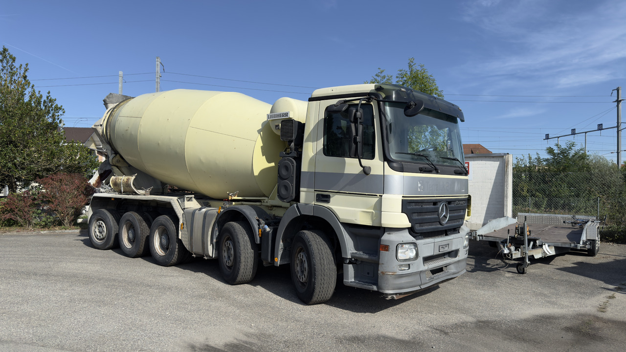 MERCEDES-BENZ Actros 4448 MP2 - Hormigonera: foto 2 MERCEDES-BENZ Actros 4448 MP2 - Hormigonera: foto 2