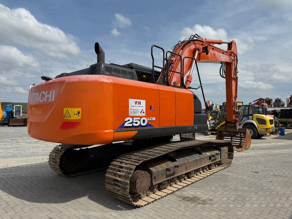 Hitachi ZX 250 LC N-6 - Excavadora de cadenas: foto 5 Hitachi ZX 250 LC N-6 - Excavadora de cadenas: foto 5