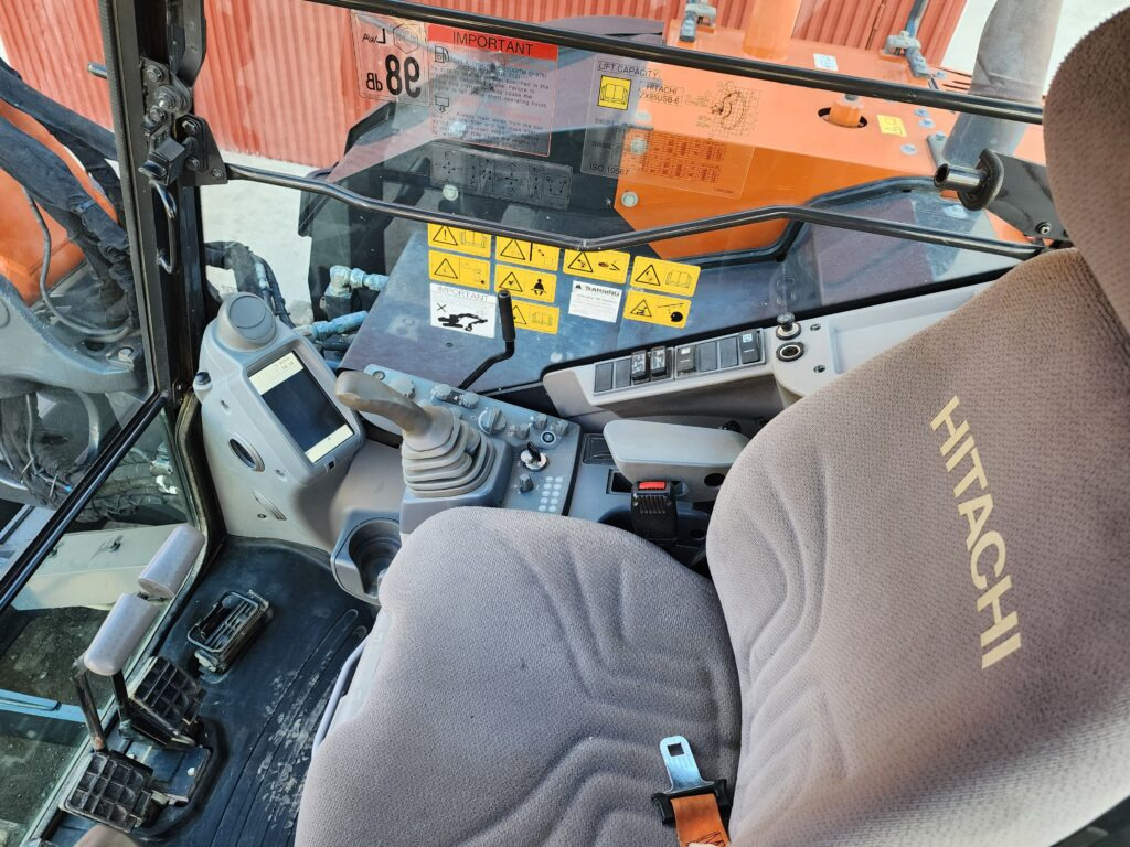 Miniexcavadora HITACHI ZX85USB-6: foto 8