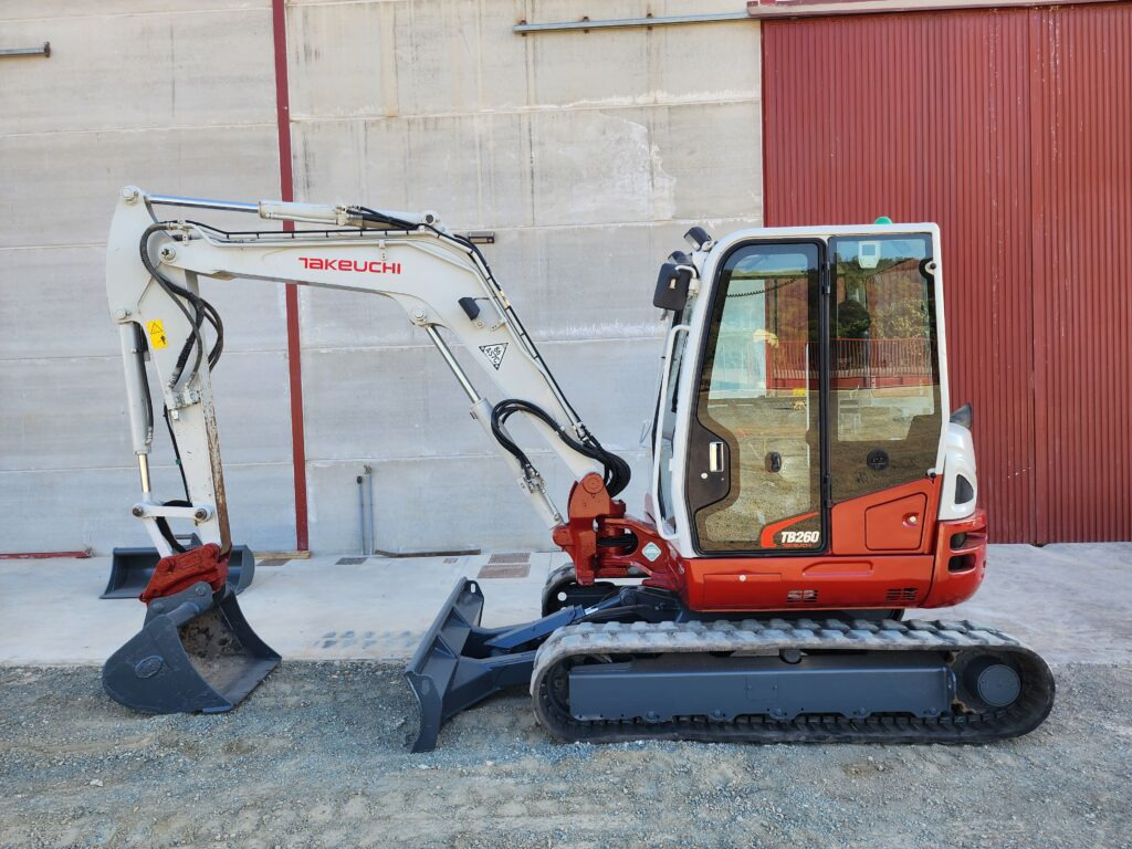 TAKEUCHI TB260 - Miniexcavadora: foto 1 TAKEUCHI TB260 - Miniexcavadora: foto 1