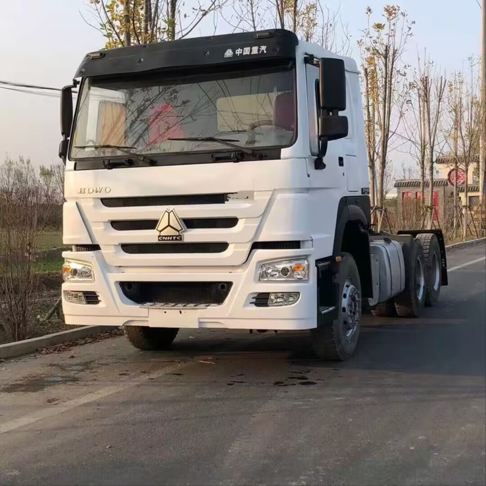 HOWO TRACTOR 6X4 SINOTRUCK 371HP 2020 - Cabeza tractora: foto 1 HOWO TRACTOR 6X4 SINOTRUCK 371HP 2020 - Cabeza tractora: foto 1