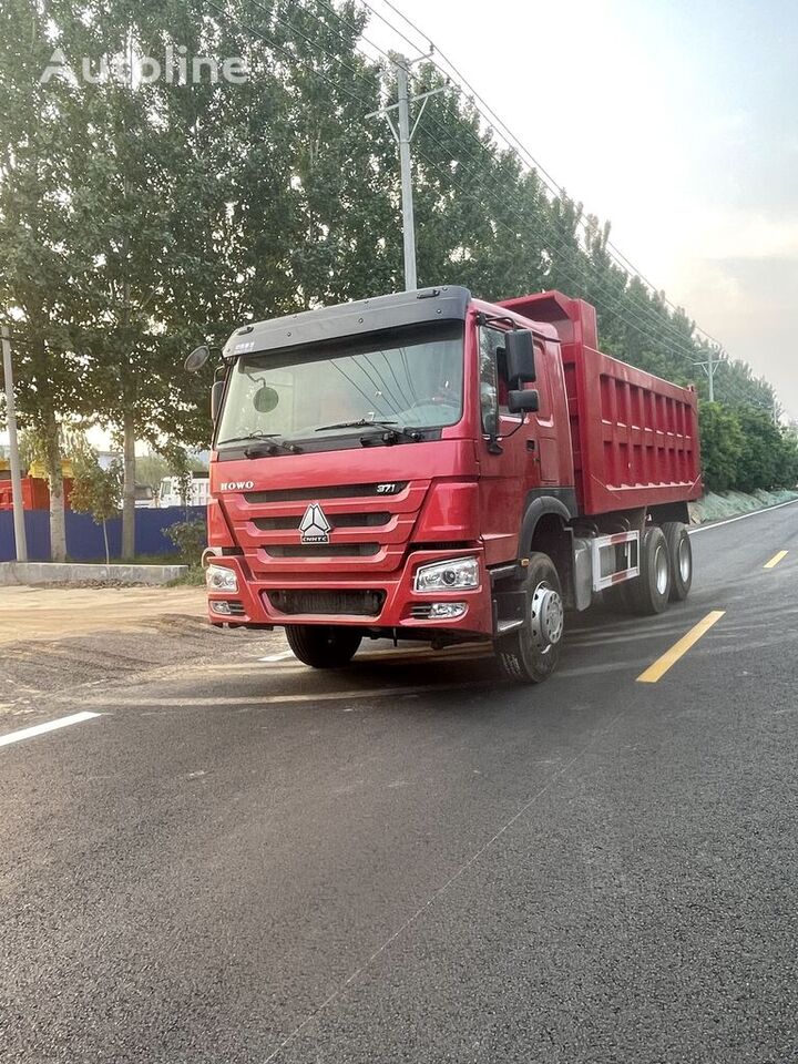 Sinotruk - Camión volquete: foto 1 Sinotruk - Camión volquete: foto 1