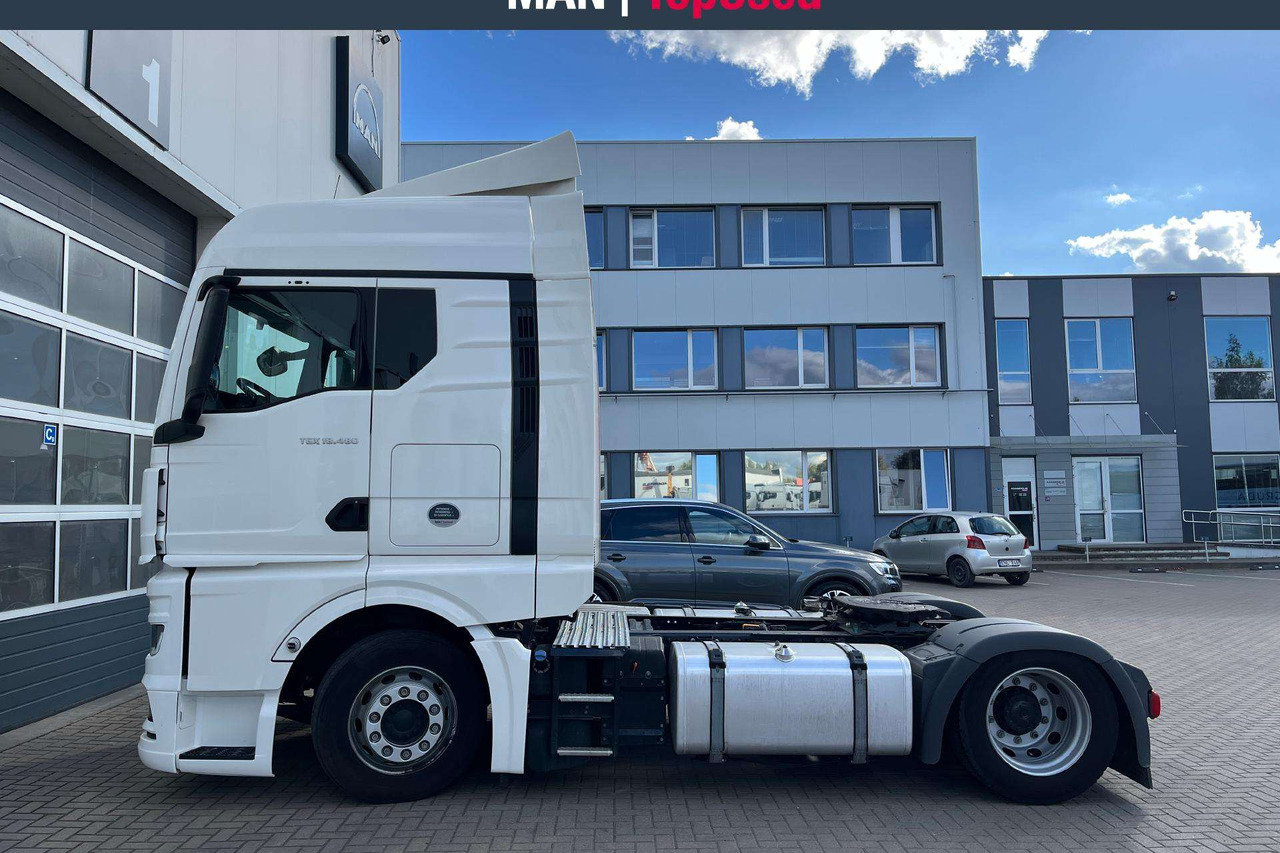 MAN TGX 18.480 MEGA - Cabeza tractora: foto 4 MAN TGX 18.480 MEGA - Cabeza tractora: foto 4