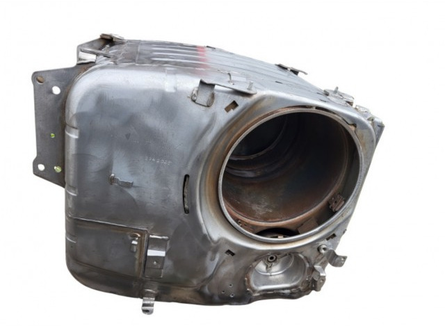 Katalysator SCR Euro 6 SCANIA Serie R - 2587685 2519407 2629445 2519406 2511867 2519405 - Convertidor catalítico para Camión: foto 3 Katalysator SCR Euro 6 SCANIA Serie R - 2587685 2519407 2629445 2519406 2511867 2519405 - Convertidor catalítico para Camión: foto 3