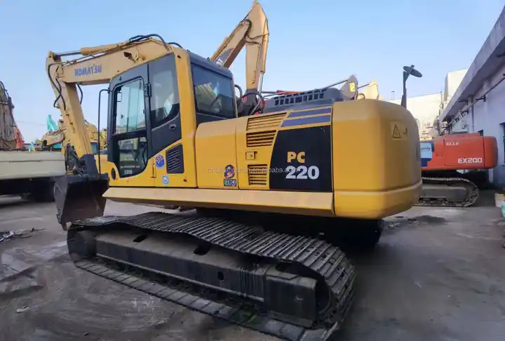 2022 model Komatsu 22 ton PC220-8 crawler digger PC200 Cheap used Original Japan PC220-8N crawler excavator original - Excavadora de cadenas: foto 3 2022 model Komatsu 22 ton PC220-8 crawler digger PC200 Cheap used Original Japan PC220-8N crawler excavator original - Excavadora de cadenas: foto 3