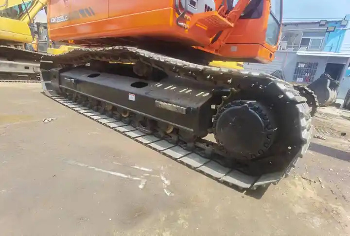 22tons Used Excavator Doosan DX225 In Good Condition Used Original doosan 225 excavator - Excavadora de cadenas: foto 5 22tons Used Excavator Doosan DX225 In Good Condition Used Original doosan 225 excavator - Excavadora de cadenas: foto 5