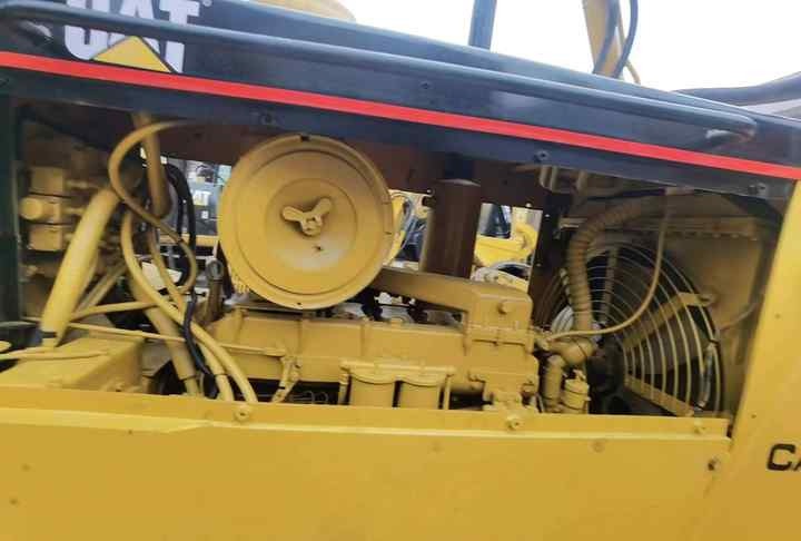 6-way Tilting Blade Caterpillar Crawler Bulldozer Cat D7G With Elevated Tracks Good Condition For Sale - Bulldozer: foto 5 6-way Tilting Blade Caterpillar Crawler Bulldozer Cat D7G With Elevated Tracks Good Condition For Sale - Bulldozer: foto 5