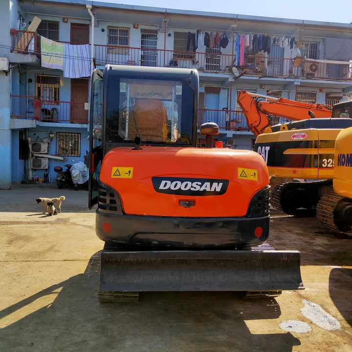 Awesome Performance Korea Imported Small Scale Used Doosan Dh60 Dh55 Dh150 Dx60 Dx225 Excavator - Excavadora de cadenas: foto 3 Awesome Performance Korea Imported Small Scale Used Doosan Dh60 Dh55 Dh150 Dx60 Dx225 Excavator - Excavadora de cadenas: foto 3