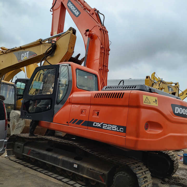 Awesome Performance Korea Imported Small Scale Used Doosan Dh60 Dh55 Dh150 Dx60 Dx225 Excavator in China - Excavadora de cadenas: foto 1 Awesome Performance Korea Imported Small Scale Used Doosan Dh60 Dh55 Dh150 Dx60 Dx225 Excavator in China - Excavadora de cadenas: foto 1
