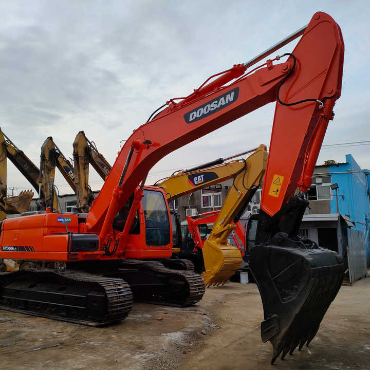 Awesome Performance Korea Imported Small Scale Used Doosan Dx60 dx225 dh55 dh60 DH150 Excavator in Shanghai good price - Excavadora de cadenas: foto 2 Awesome Performance Korea Imported Small Scale Used Doosan Dx60 dx225 dh55 dh60 DH150 Excavator in Shanghai good price - Excavadora de cadenas: foto 2