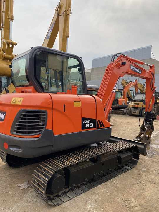 Awesome Performance Korea Imported Small Scale Used Doosan Excavator Dx60 Dx225 Dh60 Dh55 - Excavadora de cadenas: foto 2 Awesome Performance Korea Imported Small Scale Used Doosan Excavator Dx60 Dx225 Dh60 Dh55 - Excavadora de cadenas: foto 2