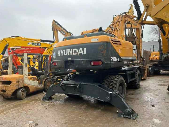 Excellent Used Hyundai Wheeled Machine 210w-9 Second Hand 21ton Hydraulic Excavators with good condition In Stock on Sale - Excavadora de cadenas: foto 2 Excellent Used Hyundai Wheeled Machine 210w-9 Second Hand 21ton Hydraulic Excavators with good condition In Stock on Sale - Excavadora de cadenas: foto 2