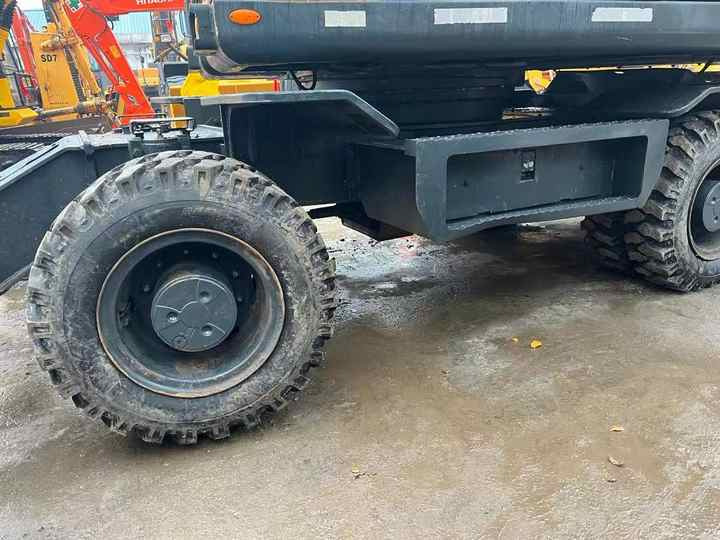 Excellent Used Hyundai Wheeled Machine 210w-9 Second Hand 21ton Hydraulic Excavators with good condition In Stock on Sale - Excavadora de cadenas: foto 4 Excellent Used Hyundai Wheeled Machine 210w-9 Second Hand 21ton Hydraulic Excavators with good condition In Stock on Sale - Excavadora de cadenas: foto 4