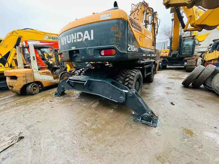 Excellent Used Hyundai Wheeled Machine 210w-9 Second Hand 21ton Hydraulic Excavators with good condition In Stock on Sale - Excavadora de cadenas: foto 3 Excellent Used Hyundai Wheeled Machine 210w-9 Second Hand 21ton Hydraulic Excavators with good condition In Stock on Sale - Excavadora de cadenas: foto 3