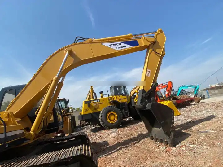 Japan Kobelco SK200-3 used Excavator Good price Best Selling High Quality Used Second Hand SK200 Excavators for Sale - Excavadora de cadenas: foto 4 Japan Kobelco SK200-3 used Excavator Good price Best Selling High Quality Used Second Hand SK200 Excavators for Sale - Excavadora de cadenas: foto 4