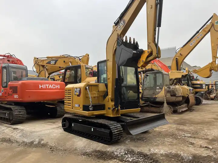 Japan excavator 6ton CAT 306E 306E2 306D 305.5 307 308 excavator 95% new retro CAT 305.5 5.5tons with mini excavator bucket - Excavadora de cadenas: foto 3 Japan excavator 6ton CAT 306E 306E2 306D 305.5 307 308 excavator 95% new retro CAT 305.5 5.5tons with mini excavator bucket - Excavadora de cadenas: foto 3