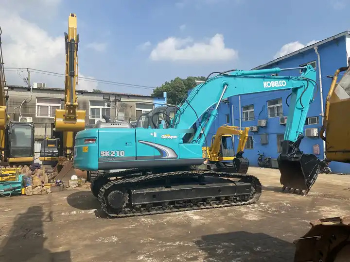 Second Hand High Quality Crawler Digger Kobelco sk210-8 Original Japan Brand 21ton Kobelco Excavator In Sale - Excavadora de cadenas: foto 5 Second Hand High Quality Crawler Digger Kobelco sk210-8 Original Japan Brand 21ton Kobelco Excavator In Sale - Excavadora de cadenas: foto 5