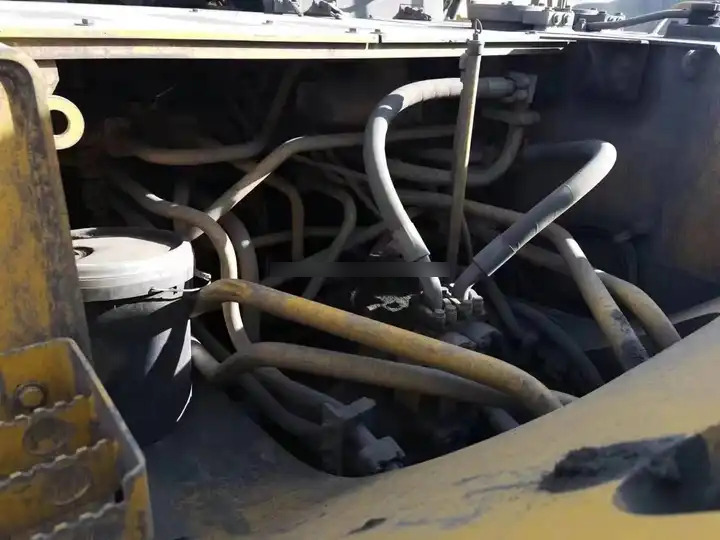Secondhand Komatsu pc850 Komatsu 85 tons of excavator used komatsu PC850 excavator change rock arm crushing hammer - Excavadora: foto 3 Secondhand Komatsu pc850 Komatsu 85 tons of excavator used komatsu PC850 excavator change rock arm crushing hammer - Excavadora: foto 3
