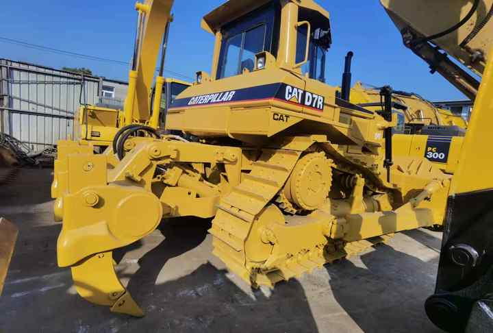 Used Bulldozers CAT D7R D8R with low price in Low Working Hour - Bulldozer: foto 3 Used Bulldozers CAT D7R D8R with low price in Low Working Hour - Bulldozer: foto 3