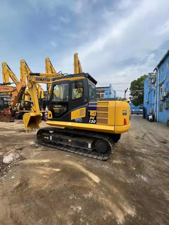Used Japan Original 13ton Komatsu PC130-7 Excavator hydraulic crawler excavator - Excavadora de cadenas: foto 3 Used Japan Original 13ton Komatsu PC130-7 Excavator hydraulic crawler excavator - Excavadora de cadenas: foto 3