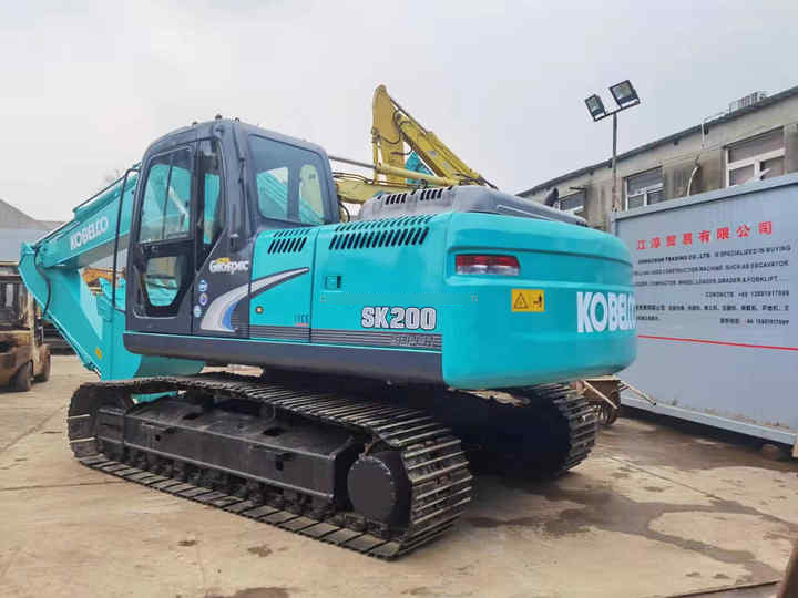 Used Kobelco sk200-8 excavator for sale original japan Kobelco Hydraulic Excavator sk200-3 sk 75 sk 75sr - Excavadora de cadenas: foto 4 Used Kobelco sk200-8 excavator for sale original japan Kobelco Hydraulic Excavator sk200-3 sk 75 sk 75sr - Excavadora de cadenas: foto 4