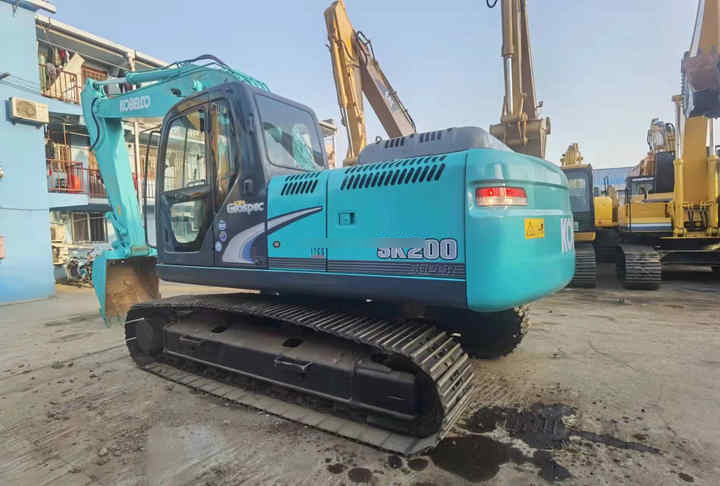 Used Kobelco sk200-8 excavator for sale original japan Kobelco Hydraulic Excavator sk200-3 sk 75 sk 75sr - Excavadora de cadenas: foto 3 Used Kobelco sk200-8 excavator for sale original japan Kobelco Hydraulic Excavator sk200-3 sk 75 sk 75sr - Excavadora de cadenas: foto 3