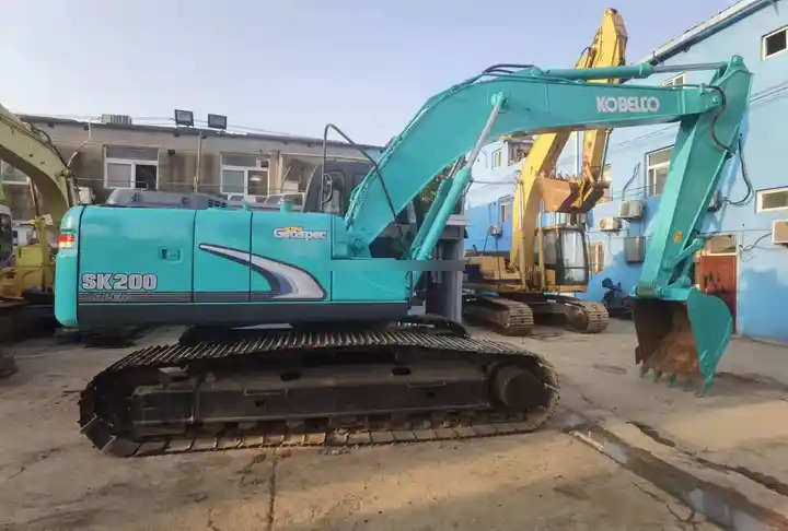 Used Kobelco sk200-8 excavator for sale original japan Kobelco Hydraulic Excavator sk200-3 sk 75 sk 75sr - Excavadora de cadenas: foto 2 Used Kobelco sk200-8 excavator for sale original japan Kobelco Hydraulic Excavator sk200-3 sk 75 sk 75sr - Excavadora de cadenas: foto 2
