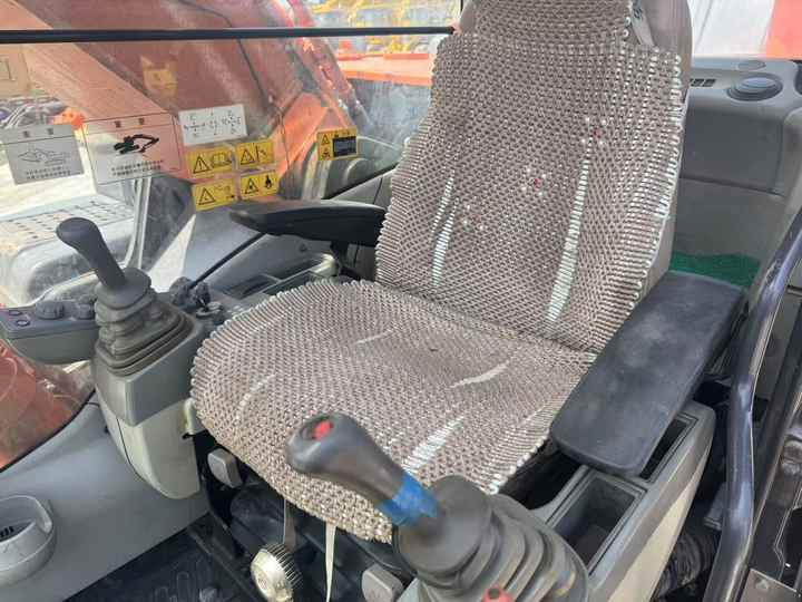 Used Machinery ZX350-5G ZX350-3G 35 Ton Crawler Used Hitachi Excavators Hitachi Heavy Duty Machine ZAXIS 350-5G 350-3G for Sale - Excavadora: foto 4 Used Machinery ZX350-5G ZX350-3G 35 Ton Crawler Used Hitachi Excavators Hitachi Heavy Duty Machine ZAXIS 350-5G 350-3G for Sale - Excavadora: foto 4