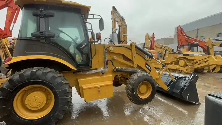 Used caterpillar backhoe loader CAT 420F2 in good condition for sale - Retroexcavadora: foto 3 Used caterpillar backhoe loader CAT 420F2 in good condition for sale - Retroexcavadora: foto 3