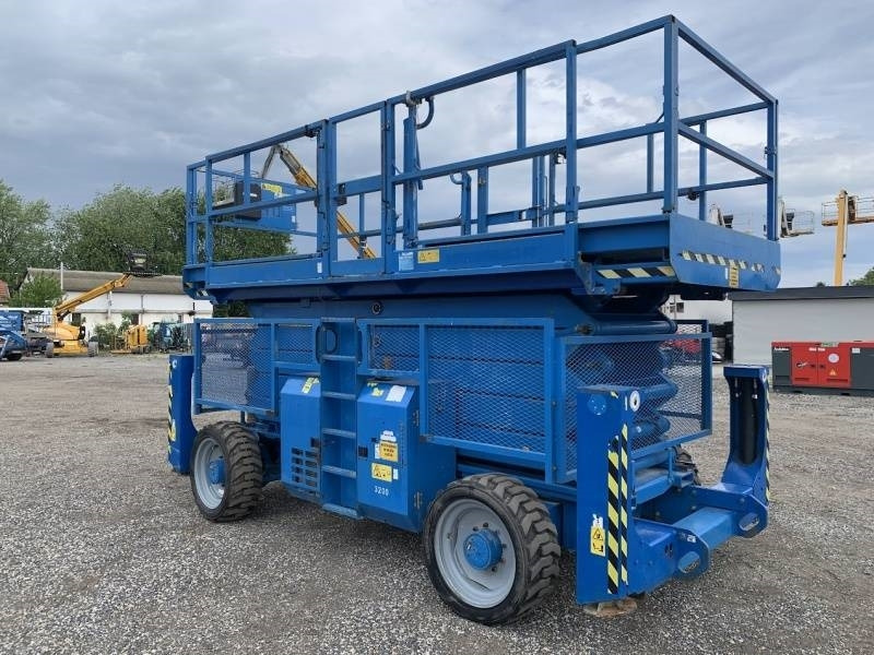 Plataforma de tijeras Genie GS5390 - 18m - 4x4 - Diesel: foto 1